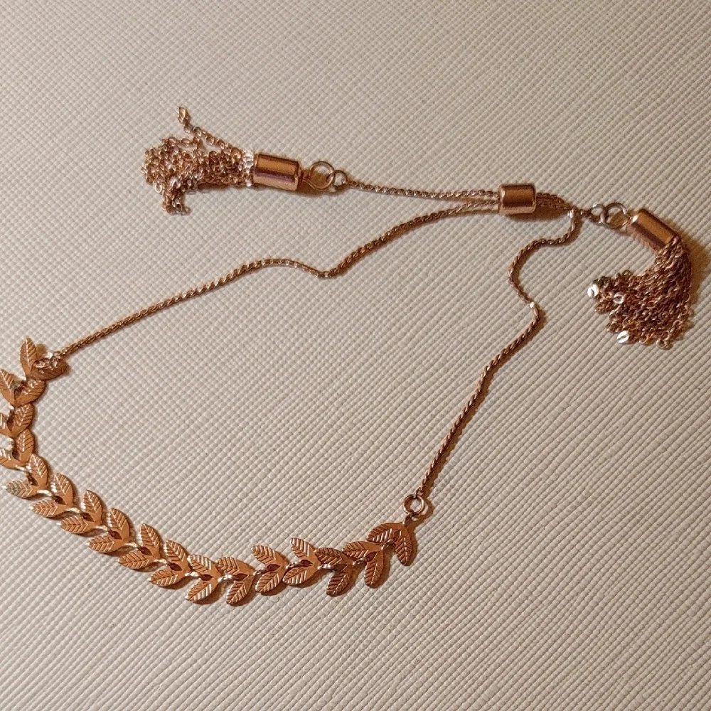 Rose Gold Adjustable Slider Chain Leaf Bracelet